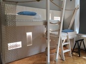 Designová dětská patrová postel na míru